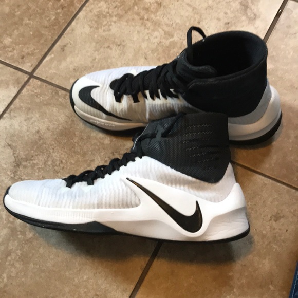 Nike Other - [nike] Zoom Clear Out Sneakers